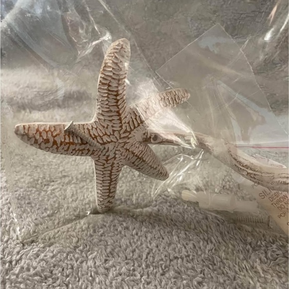 Starfish Toilet Tissue Holder - Cream - Picture 5 of 6